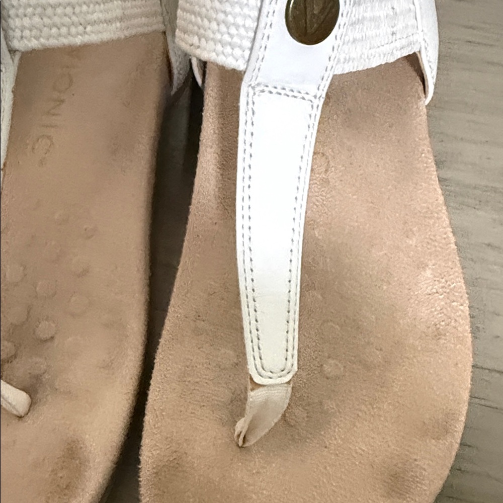 VionicWhite Women's T-strap Comfort Sandals - Picture 4 of 9
